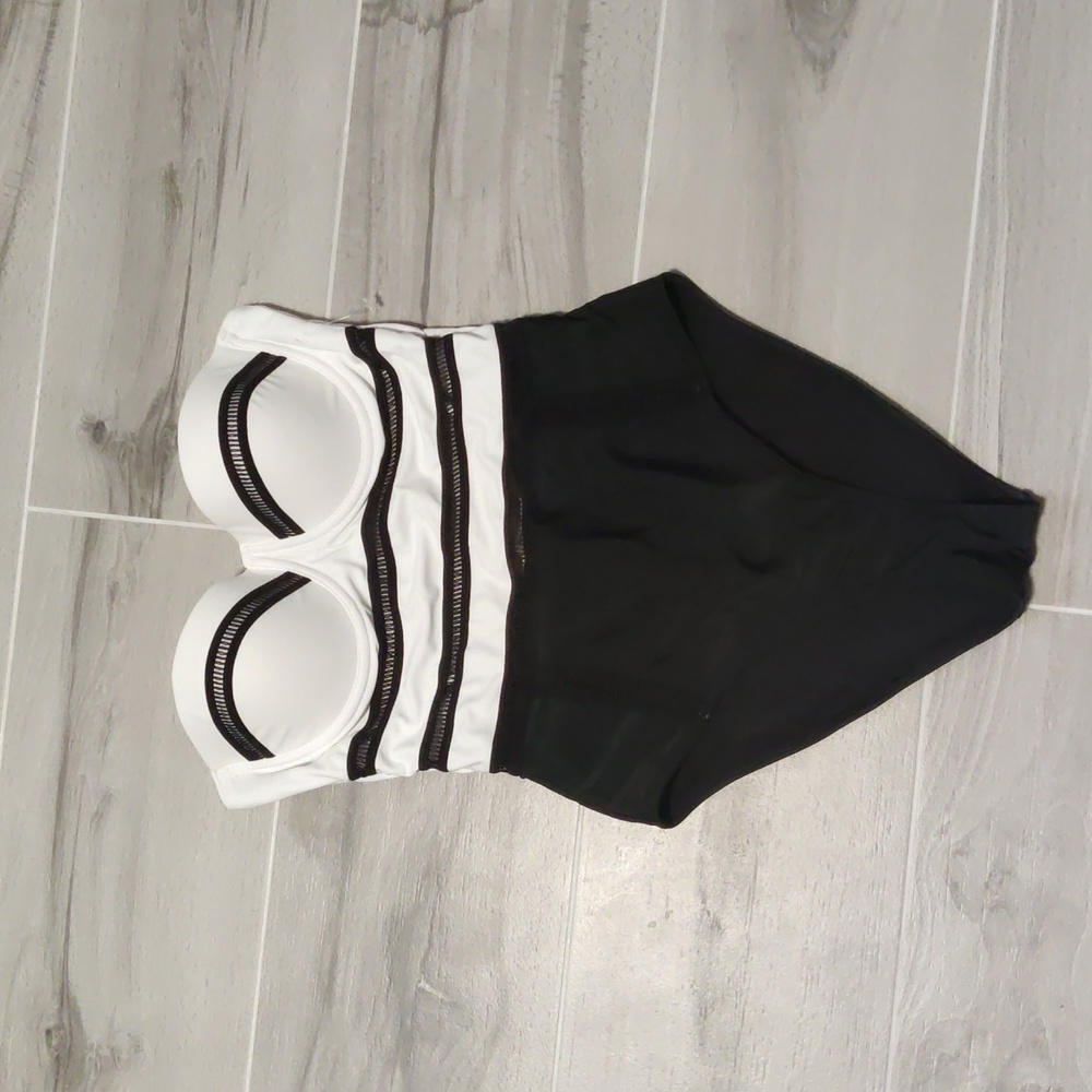 Very beautiful 2 Women swimwear - Picture 4 of 5